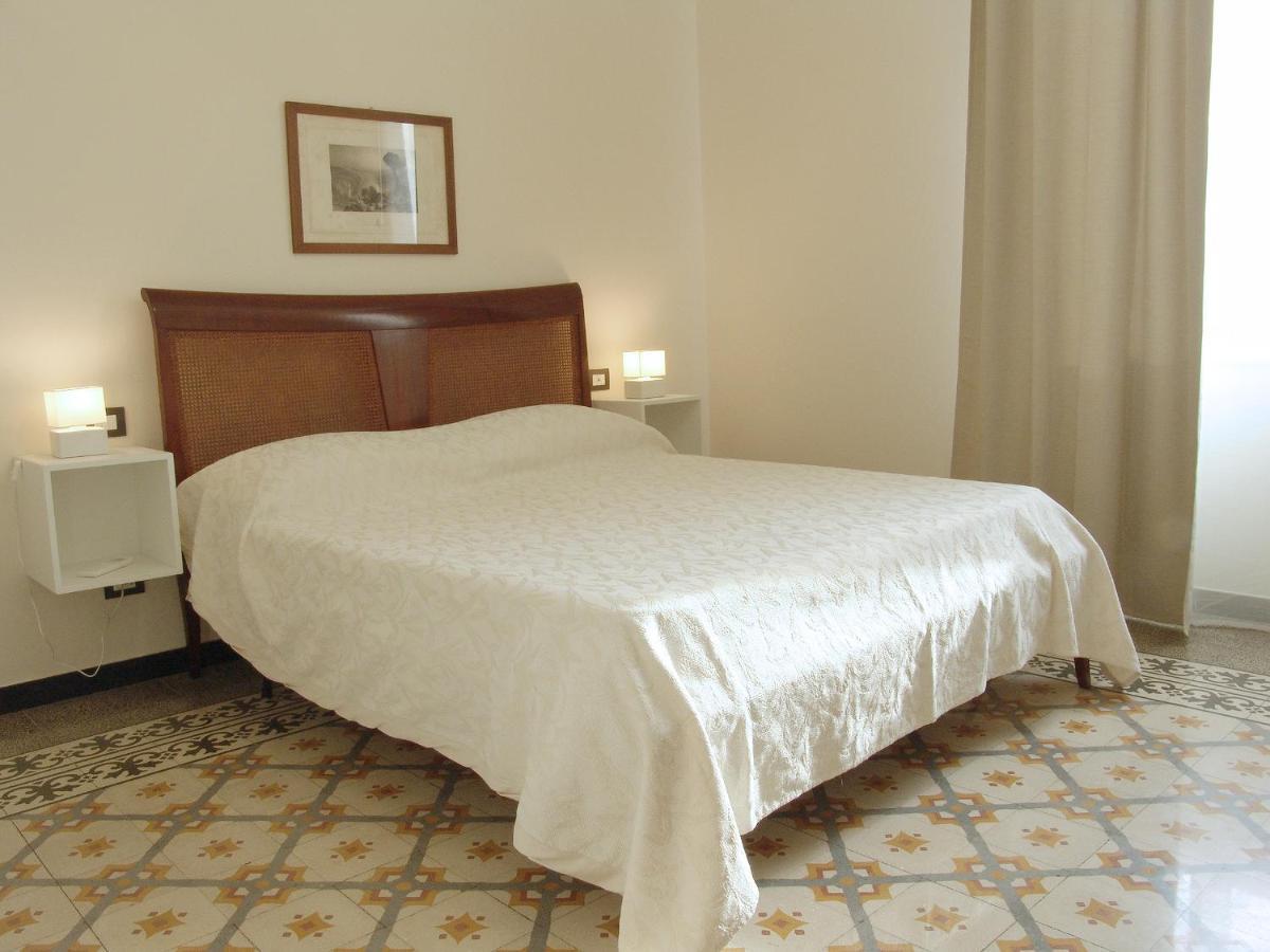 Residenza Cavour - Appartamento Agave Levanto Luaran gambar